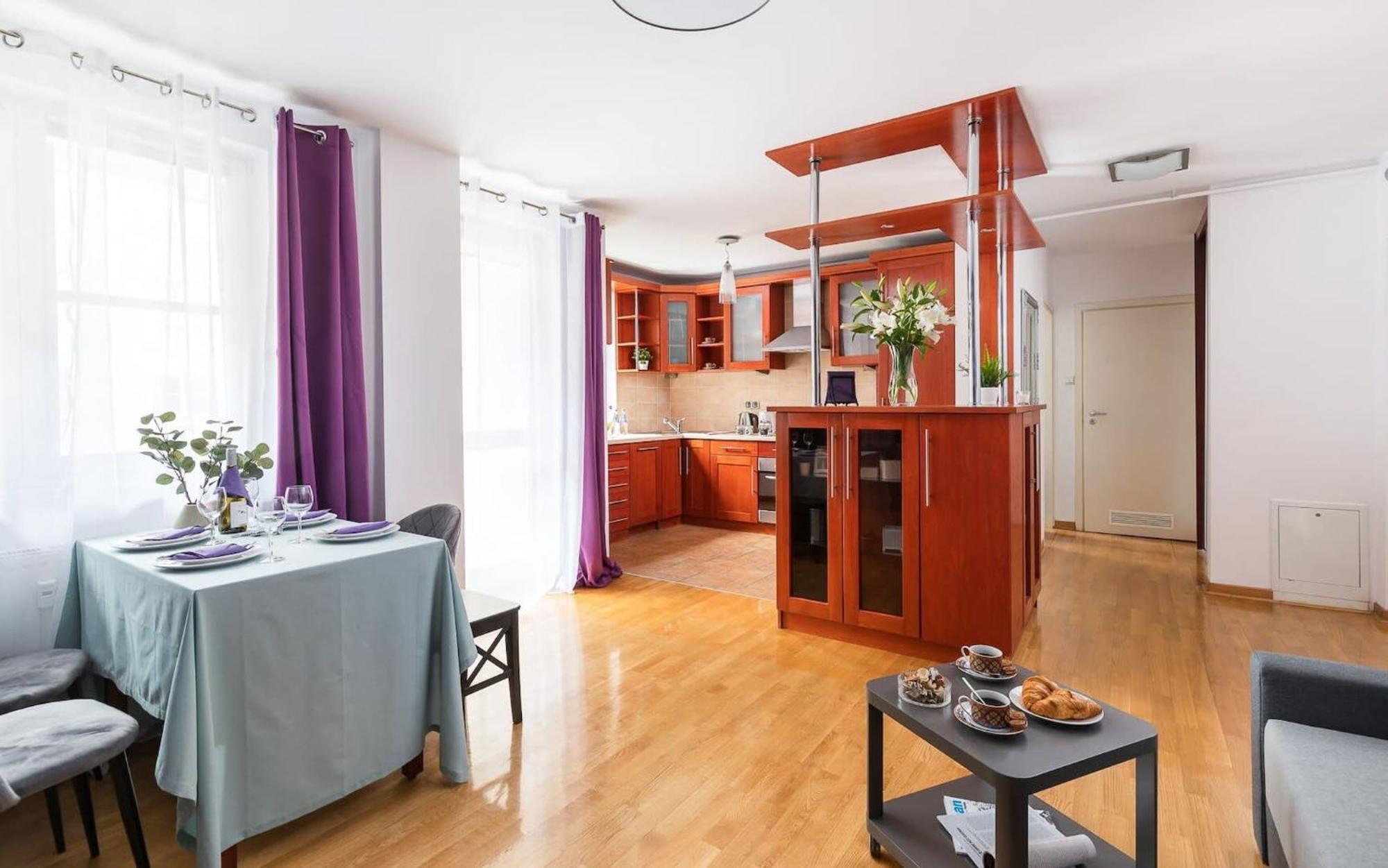 Elektoralna 12A - Colorful Apartment With Balcony By Noclegi Renters Варшава Екстериор снимка
